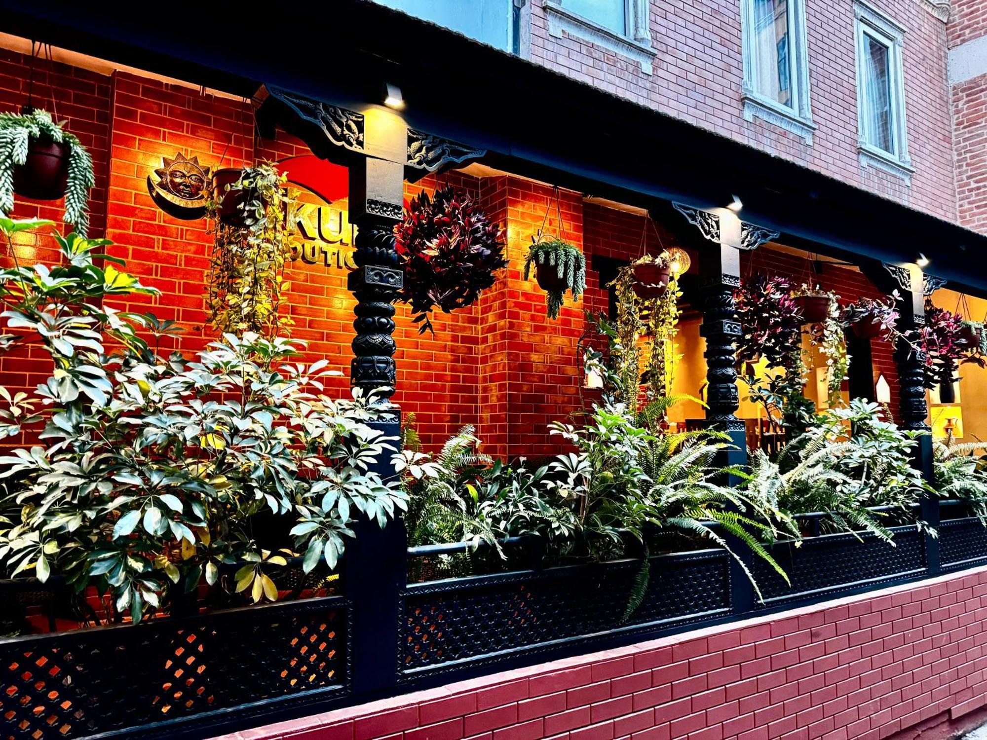 Kumari Boutique Hotel Kathmandu Exteriör bild